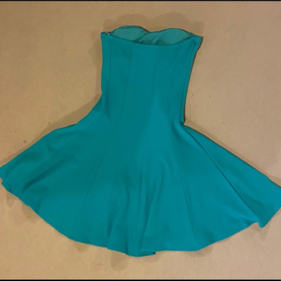 Skater dress - Picture 3 of 4